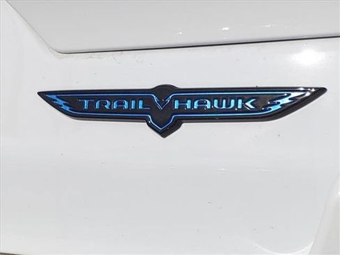 New 2022 Jeep Grand Cherokee Trailhawk w/ Advanced Protech Group II image 10
