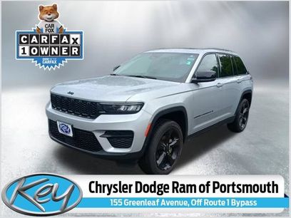 Used 2023 Jeep Grand Cherokee Altitude