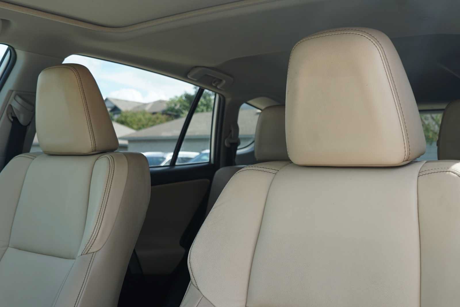 Used 2015 Toyota RAV4 Limited w/ Technology Package FWD image 9