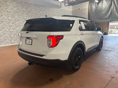 Used 2021 Ford Explorer XLT AWD/4WD image 7