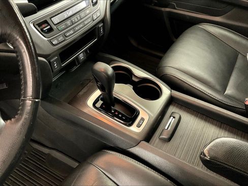 Used 2017 Honda Pilot EX-L image 18