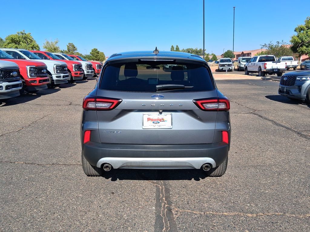 Used 2023 Ford Escape Active FWD image 4