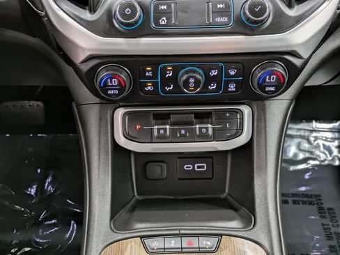 Used 2023 GMC Acadia SLE w/ Driver Convenience Package AWD/4WD image 23