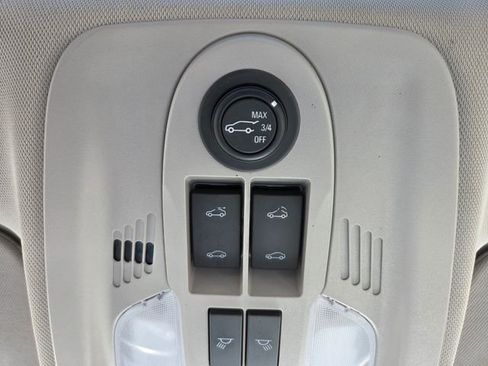 Used 2016 Chevrolet Equinox LTZ w/ Enhanced Convenience Package AWD/4WD image 31