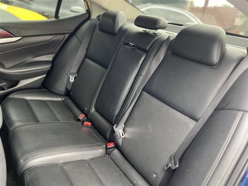 Used 2017 Nissan Maxima 3.5 SL FWD image 16