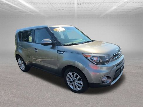 Used 2019 Kia Soul + FWD image 20