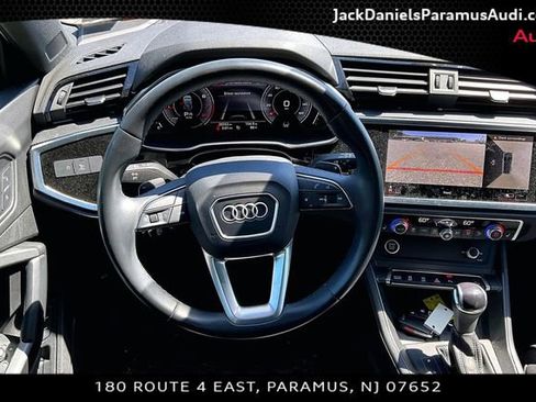 Used 2023 Audi Q3 2.0T Premium Plus w/ Premium Plus Package AWD/4WD image 5
