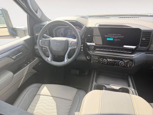 New 2026 Chevrolet Silverado 2500 ZR2 w/ LPO, Dark Essentials Package AWD/4WD image 11