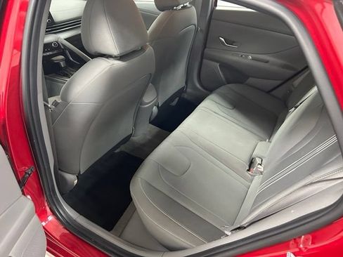 Used 2023 Hyundai Elantra SEL w/ Preferred Accessory Package FWD image 15