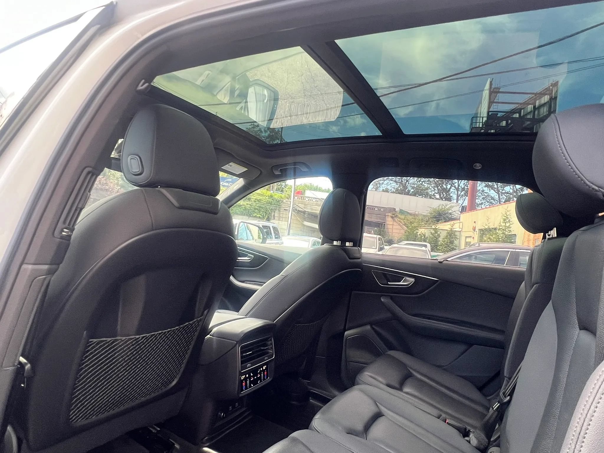 Used 2021 Audi Q7 3.0T Prestige w/ Prestige Package AWD/4WD image 31