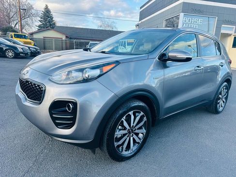 Used 2017 Kia Sportage EX w/ EX Premium Package AWD/4WD image 3