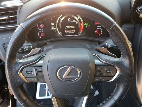 Used 2022 Lexus LX 600 F Sport image 19