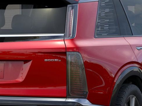 New 2026 Cadillac Vistiq Luxury w/ LPO, Floor Liner Package image 45