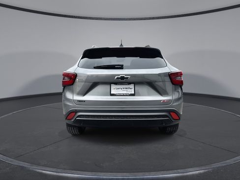 New 2026 Chevrolet Trax RS w/ Driver Confidence Package FWD image 12