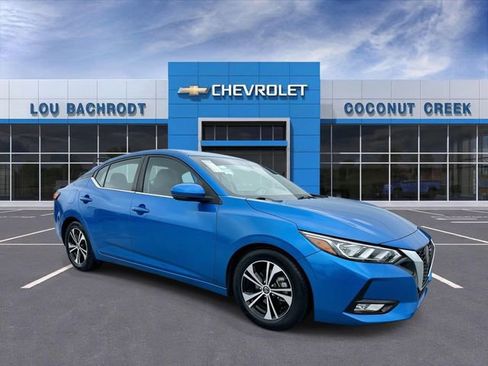 Used 2020 Nissan Sentra SV image 2