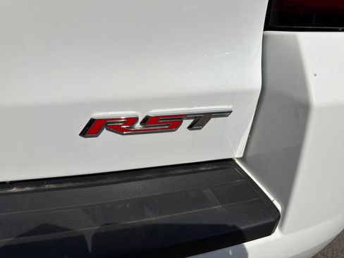 Used 2020 Chevrolet Suburban Premier AWD/4WD image 31