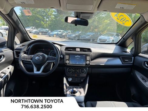 Used 2024 Nissan Leaf S FWD image 7