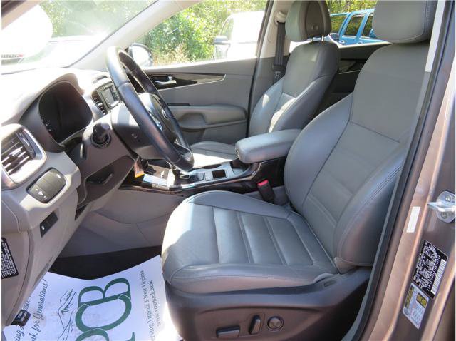 Used 2016 Kia Sorento EX AWD/4WD image 3