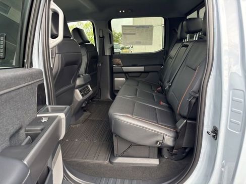 New 2026 Ford F250 4x4 Crew Cab Super Duty image 19