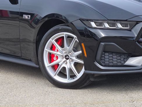 Used 2024 Ford Mustang GT Premium RWD image 3