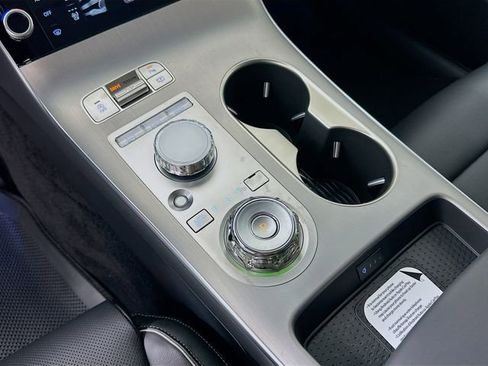 New 2026 Genesis GV70 2.5T Advanced image 15