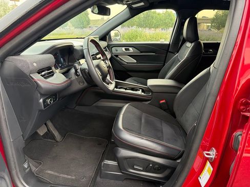 Used 2025 Ford Explorer ST AWD/4WD image 10