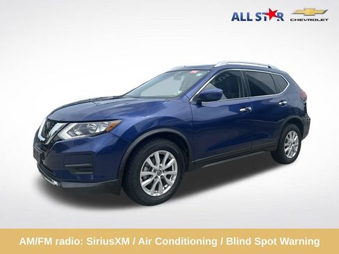 Used 2020 Nissan Rogue SV FWD image 1