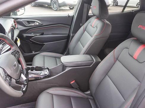 New 2026 Chevrolet Trax RS w/ Sunroof Package image 16