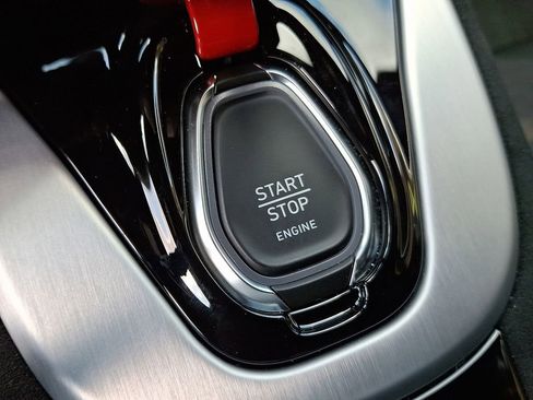 Used 2025 Lotus Emira image 15