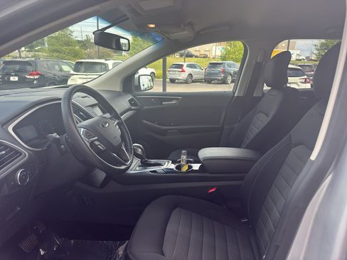 Used 2017 Ford Edge SEL FWD image 9