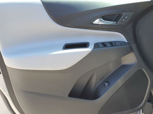 Certified 2024 Chevrolet Equinox LT w/ LPO, Floor Liner Package FWD image 23
