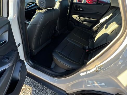 New 2026 Chevrolet Trax ACTIV w/ Sunroof Package image 17