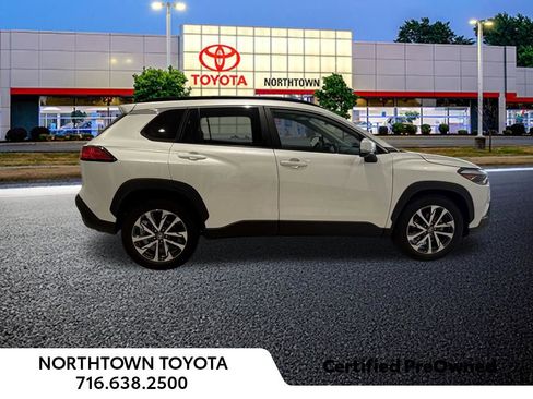 Used 2023 Toyota Corolla Cross XLE AWD/4WD image 12