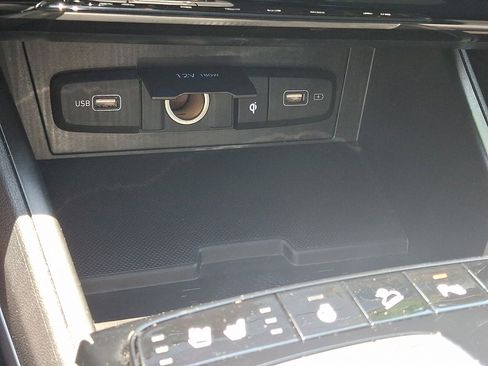 Used 2023 Hyundai Tucson Limited AWD/4WD image 25