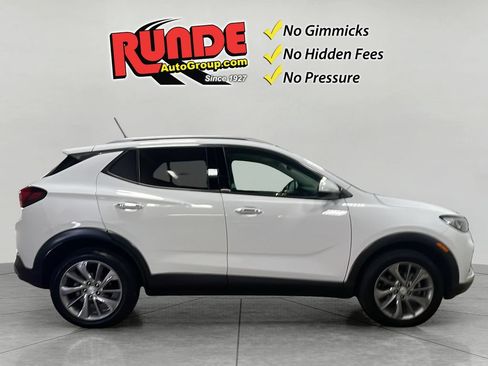 Used 2020 Buick Encore GX Essence w/ Experience Buick Package AWD/4WD image 7