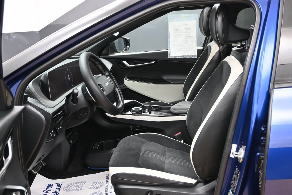 Used 2022 Kia EV6 GT-Line w/ GT-Line Suede Seat Package AWD/4WD image 10