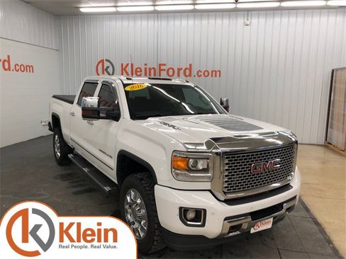 Used 2016 GMC Sierra 2500 Denali image 1