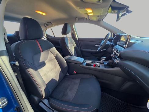 Used 2025 Nissan Sentra SR w/ Trunk Package image 14