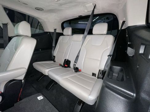 Used 2020 Kia Telluride SX w/ SX Prestige Package image 28