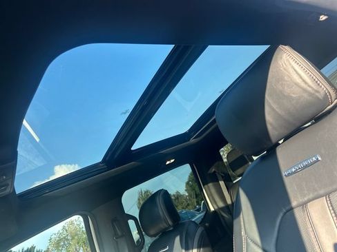 Used 2021 Ford F250 Platinum w/ FX4 Off-Road Package AWD/4WD image 21