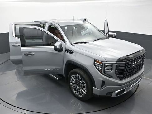 Used 2025 GMC Sierra 1500 Denali Ultimate AWD/4WD image 31