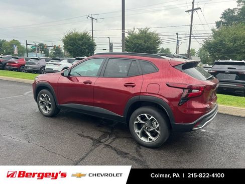 Certified 2024 Chevrolet Trax LT FWD image 5