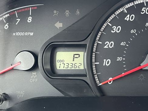 Used 2012 Toyota Sienna LE image 26