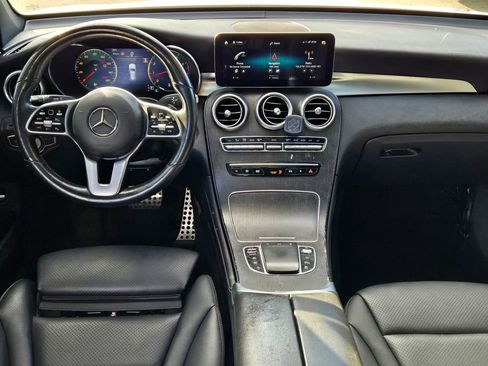 Used 2020 Mercedes-Benz GLC 300 4MATIC w/ AMG Line image 27