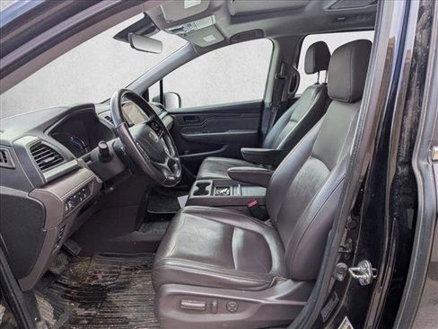 Used 2018 Honda Odyssey Touring image 11