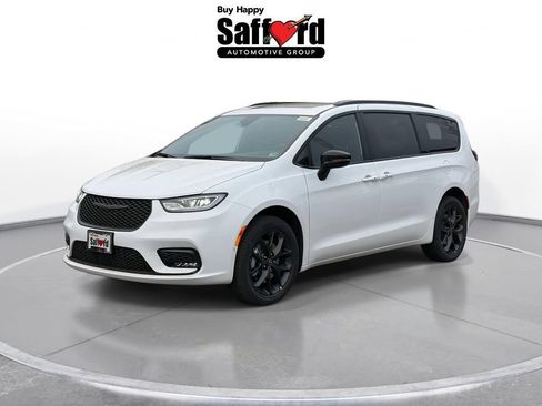 New 2026 Chrysler Pacifica Select w/ S Appearance Package AWD/4WD image 1