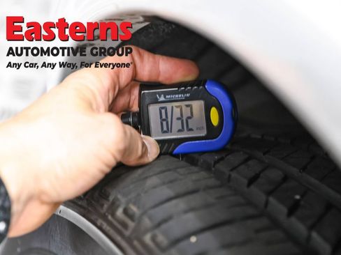 Used 2025 Dodge Durango GT AWD/4WD image 28