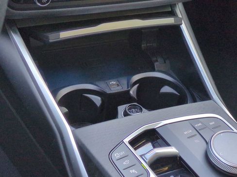 Certified 2024 BMW 330i xDrive Sedan w/ Premium Package image 33