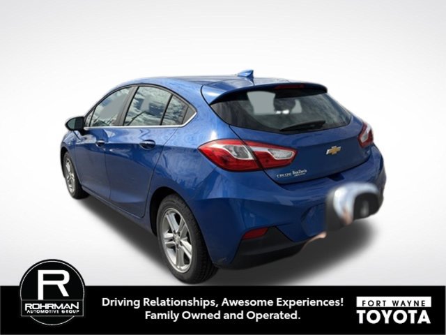 Used 2017 Chevrolet Cruze LT w/ Convenience Package FWD image 11