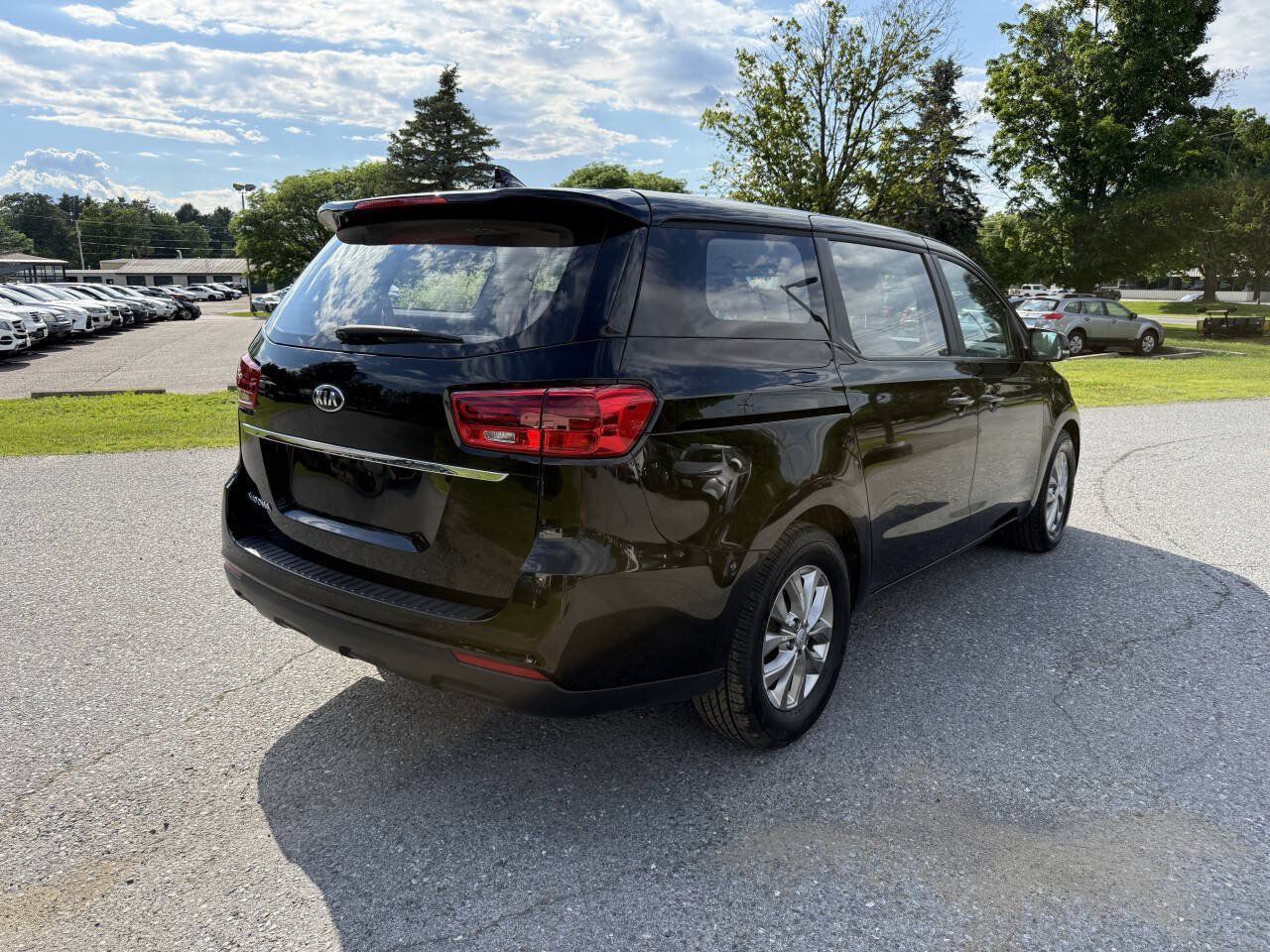 Used 2019 Kia Sedona L FWD image 8